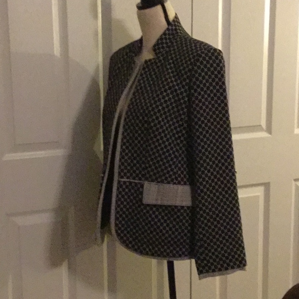 Jacket - Picture 3 of 5